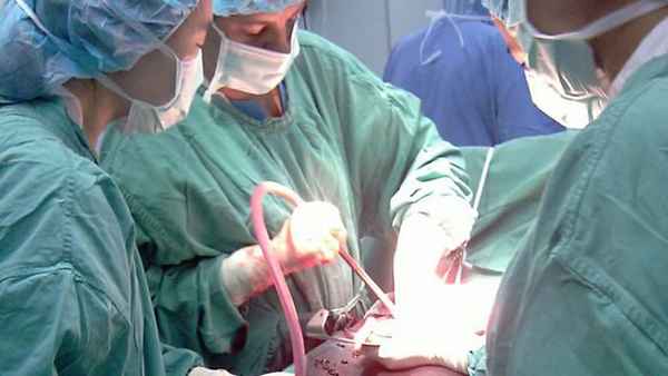 Внематочная беременность: симптомы, лечение, операция и реабилитация 