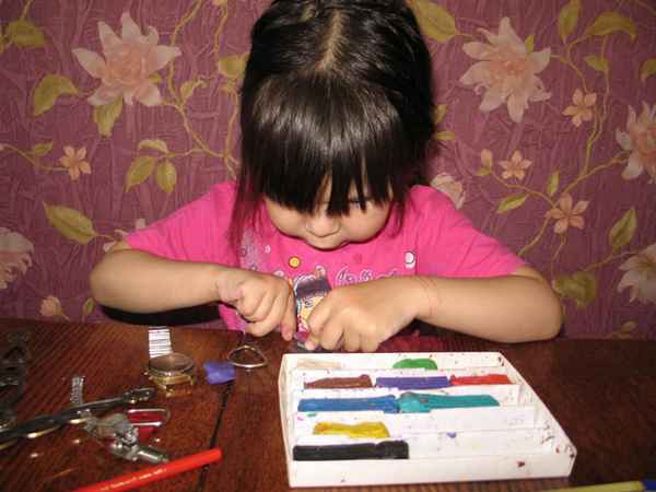 Лепим из пластилина с детьми (поделки, игры, лепка) 