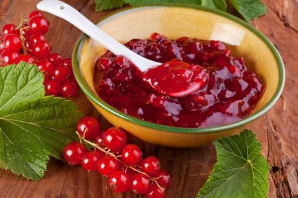 Конфитюр из красной смородины: рецепт на зиму 