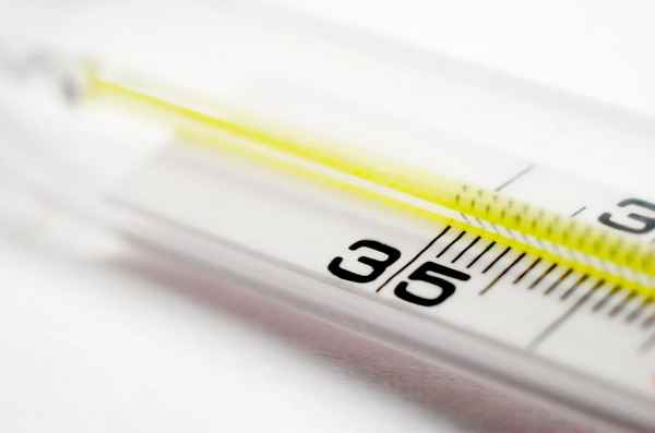 Пониженная температура тела, причины, что делать 