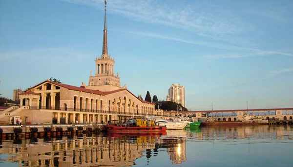 Отдых в Сочи летом в июне, июле, августе: погода, вода 