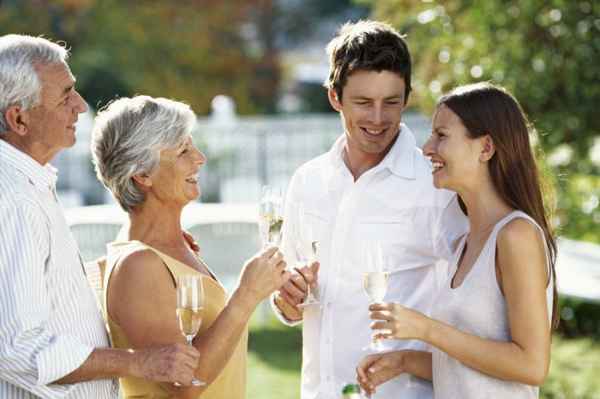 Семейные отношения: как построить отношения с родителями 