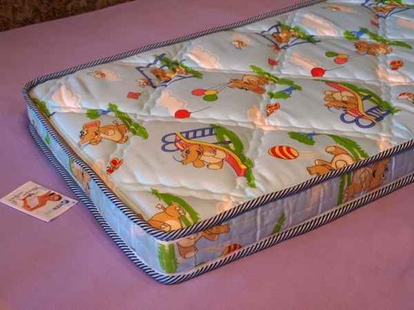 Матрас для новорожденного: советы по выбору 