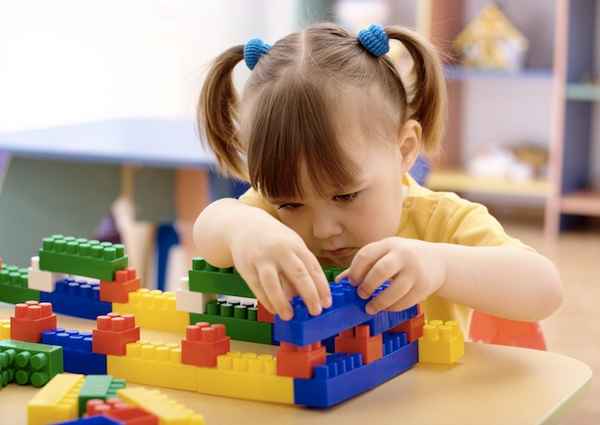 Развитие ребёнка: критерии выбора конструктора для детей 