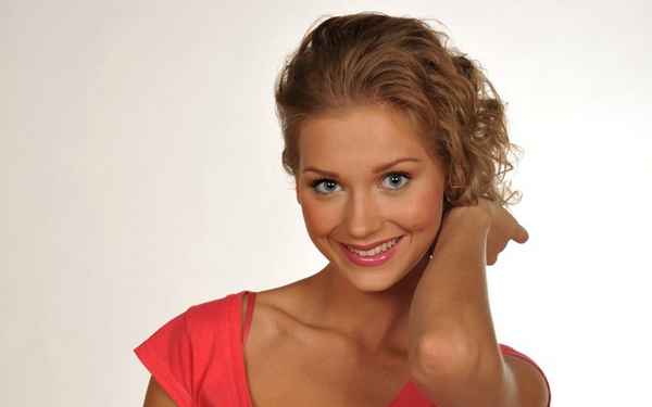 Значение имени Кристина: что означает, судьба и хаpaктер 