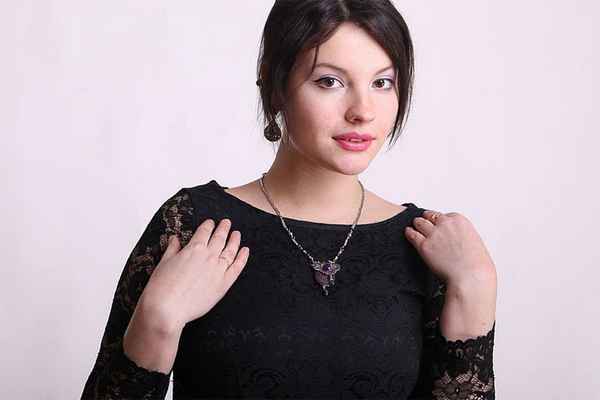 Стильные блузки больших размеров для видных красавиц 