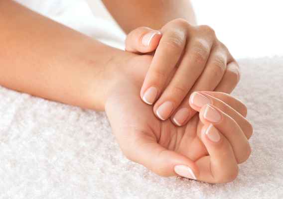 Как надолго сохранить красоту женских рук 