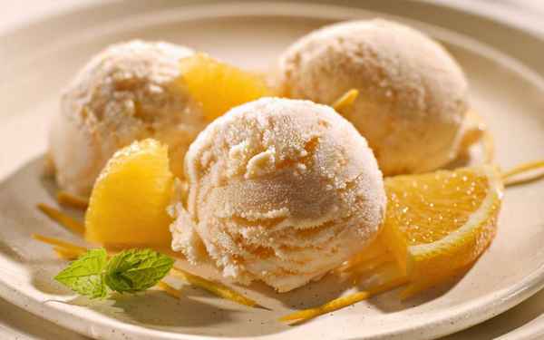 Можно ли есть мороженое беременным? 