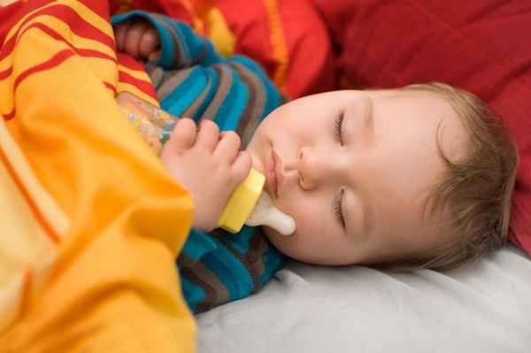 Как приучить ребёнка засыпать самостоятельно? 