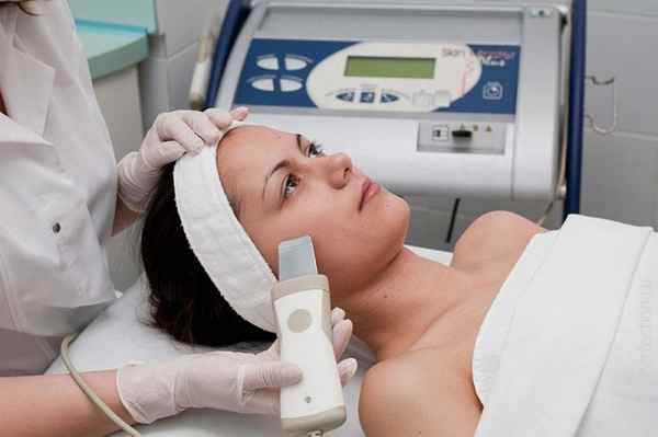 Что такое ультразвуковой пилинг: какой эффект и ограничения? 