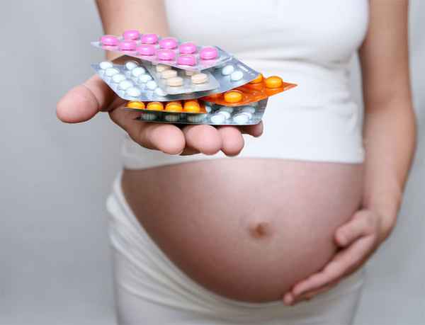 Можно ли пить aнaльгин при беременности 