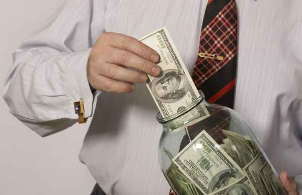 Финансовые проблемы в семье 