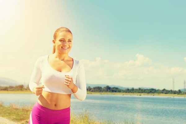 Кардио тренировка: для сжигания жира, похудения (в домашних условиях) 