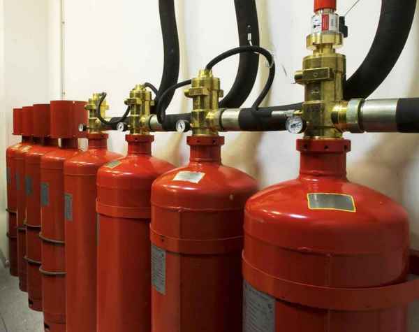 Газовый баллон на даче 