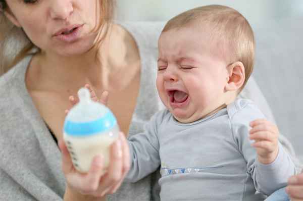 Отказы ребёнка от еды: малыш отказывается от смеси, советы 