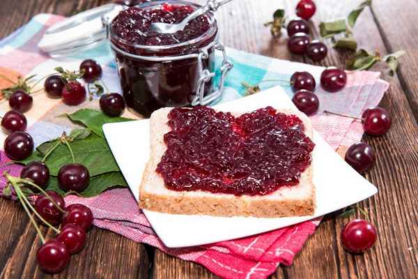 Варенье из вишни без косточек, с косточкой: рецепты, пятиминутка 