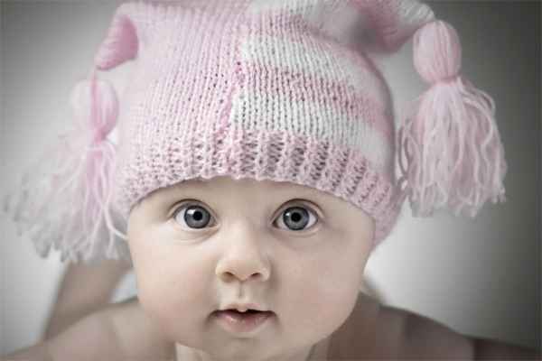 Красные пятна на теле ребенка что делать что могут означать 