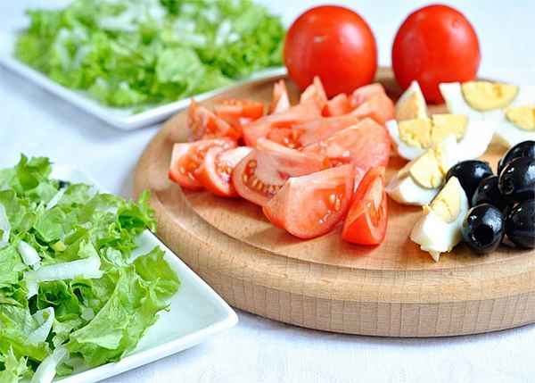 Помидоры (томаты) в собственном соку: рецепт на зиму 