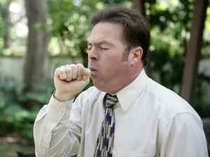 Свистящий кашель у взрослых и ребенка: что это, причины дыхания со свистом