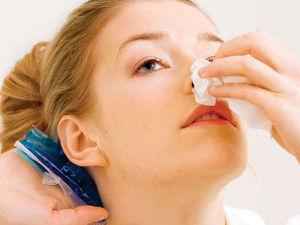 Насморк с кровью из носа: что это значит, кровянистые выделения