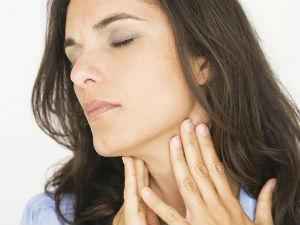 Мокрота без кашля в горле: что это, причины выделений и отхаркивания