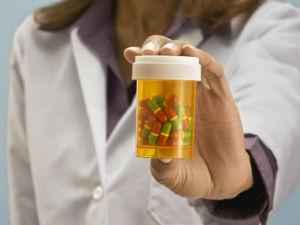 Антибиотики при насморке у взрослых, показания к применению средств