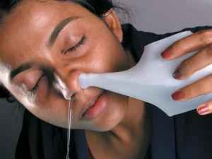 Чем полоскать нос при заложенности и как избавиться народными средствами