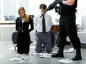 Захват заложников статья 206 УК РФ: правила поведения, отличие от похищения