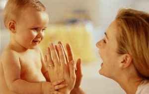 Как усыновить ребенка одинокой женщине или мужчине: можно ли или нет, требования и документы