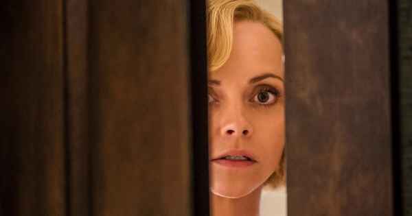 17 качественных сериалов, словно специально созданных для идеального новогоднего безделья