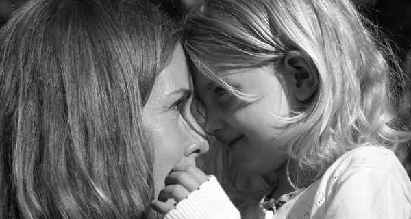 10 маминых фраз моего детства, которые сделали меня уверенной в себе