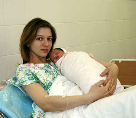 Родила ребенка - сиди дома