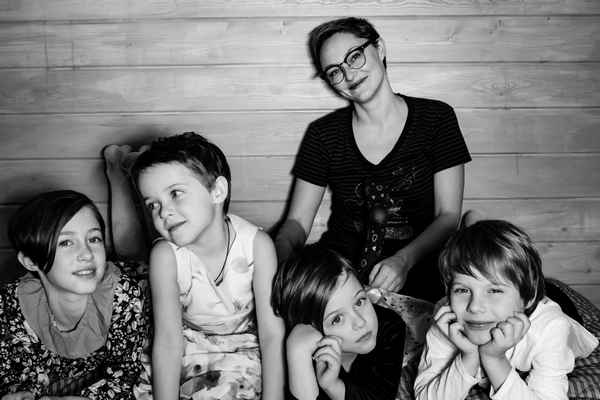 Родители и интернет: кто кого