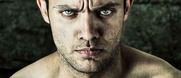 В объятиях Синей Бороды: замужем за социопатом