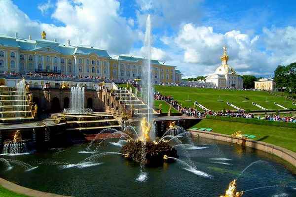 Фонтан «Самсон» в Петергофе: история, описание, фото