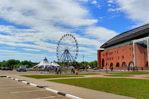 Колесо обозрения в Ярославле: описание, фото