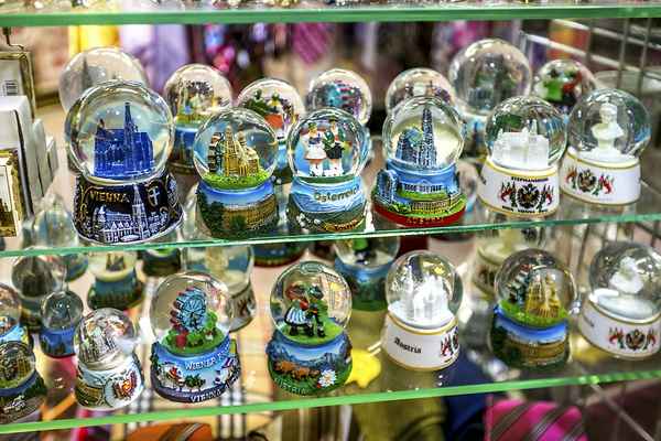 Как выбрать по-настоящему особенные сувениры в путешествии