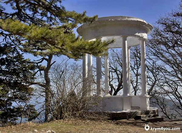 Серебряная Беседка